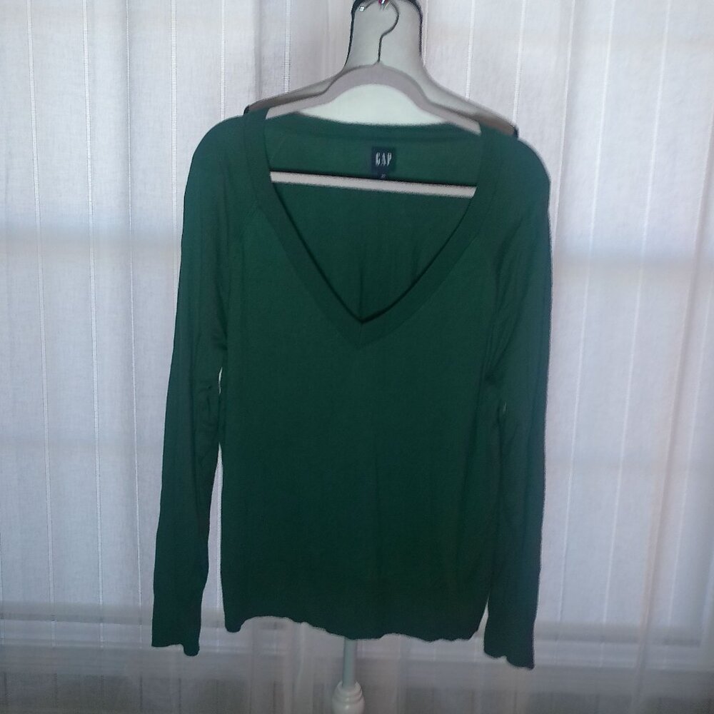 GAP Long Sleeve V-Neck Green Sweater XL
